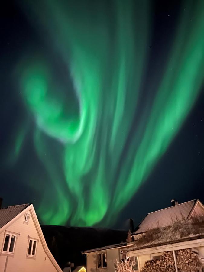 Sentralt Plassert Leilighet Ved Sherpatrappen Tromsø Esterno foto